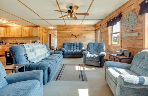 Toivola House | Toivola Home w/Fire Pit: 8 Mi to Lake Superior!