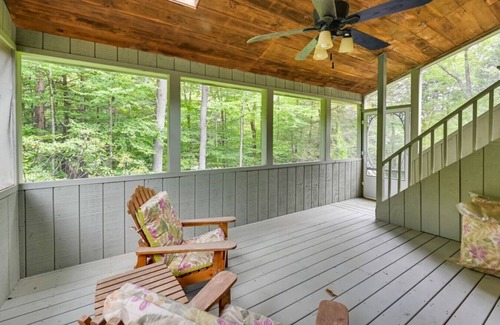 Tolland House | Tolland Lake Escape – Kayaks, Deck & Nature Trails
