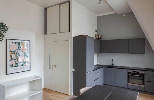 Oslo City Centre Apartment | Tollbugata Retreat l Rooftop l Smart-TV l 6 Guests