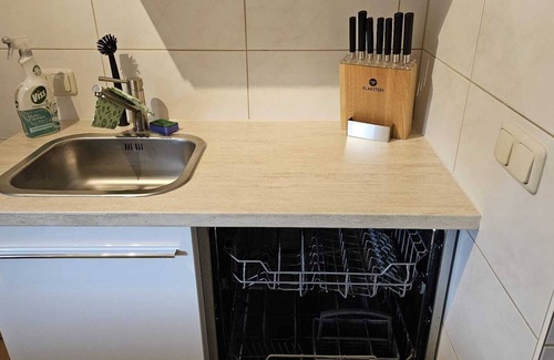 Schweina Apartment | Tolle Neue Fewo mit Garten im Thüringer Wald