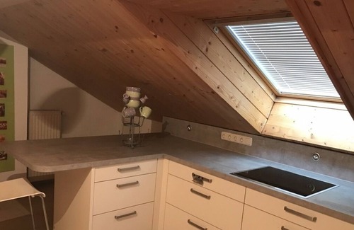 Munchen District Apartment | Tolles Appartement Nähe S Bahn und mit Blick auf die Berge