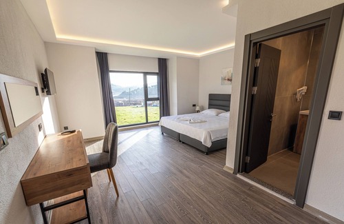 Gokceada Hotel | Tolstoy'un Bisikleti Otel