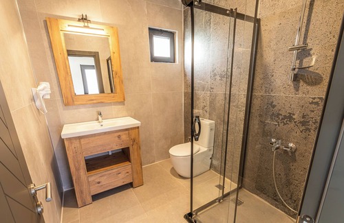 Gokceada Hotel | Tolstoy'un Bisikleti Otel