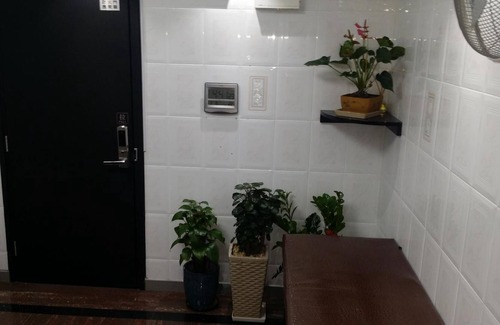 Tsim Sha Tsui House | Tom's Guest House
