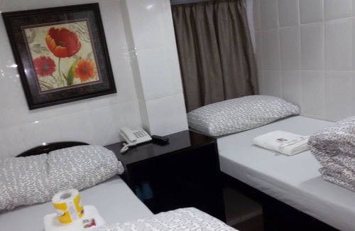 Tsim Sha Tsui House | Tom's Guest House