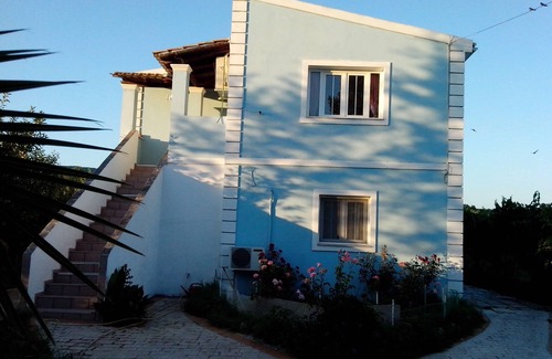 Doukades Apartment | Tom's House 3 - Quiet Family House between Paleokastritsa n Dassia n Ipsos!