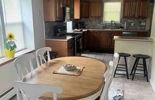 Town of Aurelius Apartment | Tom’s Lake Views- Charming 2bedroom Apt nestled in the heart of the Finger lakes