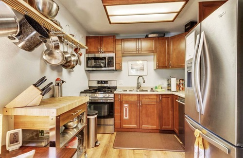 South Lake Tahoe House | Tonto's Casa | 4 Bed, 1 Bath