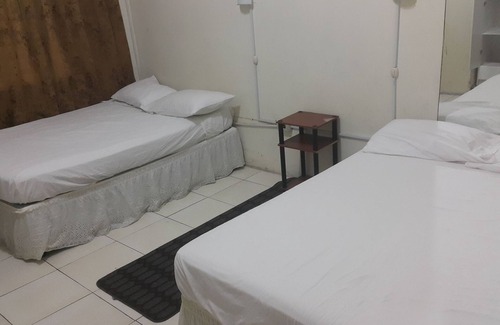 Petit Valley House | Tony's Guest House