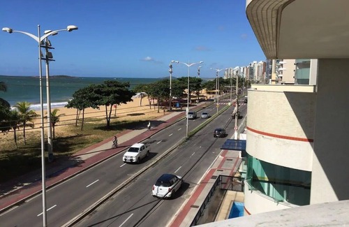 Praia de Itaparica Apartment | ⭐️ ⭐️ ⭐️ TOP - 2br, balcony, beachfront building, air conditioning, wifi, garage