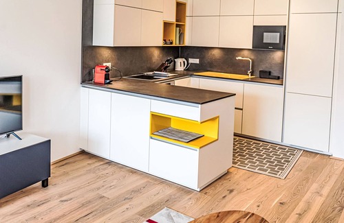 Annenheim Apartment | Top 5 Alpe maritima Seeblick+Bergkulisse by Interhome
