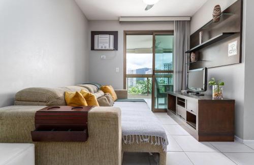 Jacarepagua Apartment | TOP BARRA OLÍMPICO! FARMASI ARENA - PARQUE AQUÁTICO MARIA LENK - ARENAS OLÍMPICAS - RIO CENTRO - GARAGEM - PORTARIA 24h - PISCINA - SAUNA - PARQUINHO INFANTIL - AR CONDICIONADO SALA E QUARTOS - TV com STREAMING, Wi-Fi