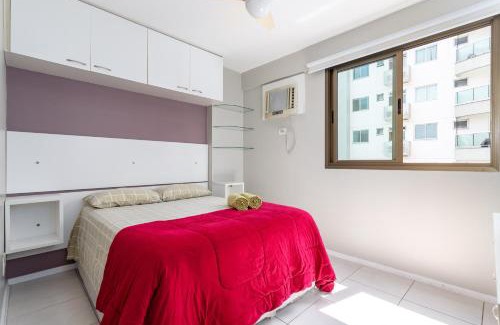 Jacarepagua Apartment | TOP BARRA OLÍMPICO! FARMASI ARENA - PARQUE AQUÁTICO MARIA LENK - ARENAS OLÍMPICAS - RIO CENTRO - GARAGEM - PORTARIA 24h - PISCINA - SAUNA - PARQUINHO INFANTIL - AR CONDICIONADO SALA E QUARTOS - TV com STREAMING, Wi-Fi