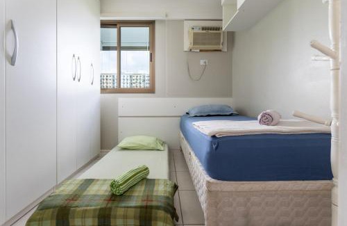 Jacarepagua Apartment | TOP BARRA OLÍMPICO! FARMASI ARENA - PARQUE AQUÁTICO MARIA LENK - ARENAS OLÍMPICAS - RIO CENTRO - GARAGEM - PORTARIA 24h - PISCINA - SAUNA - PARQUINHO INFANTIL - AR CONDICIONADO SALA E QUARTOS - TV com STREAMING, Wi-Fi