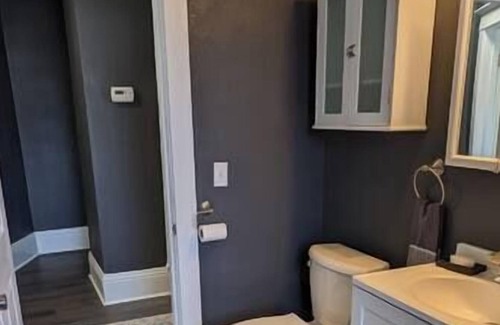 Davenport Apartment | Top -Beautiful 1BR Ideal 4 traveling professionals