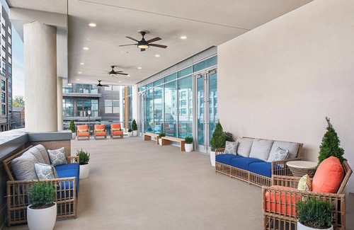Sobro Hotel | Top Choice! 3 Awesome Units In The Heart Of Nashville, Outdoor Swimming Pool