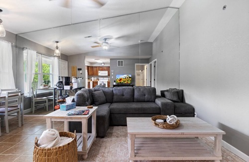 Lakeland Condo | Top Floor 2Bd 2Bath Condo at Lighthouse Landing!