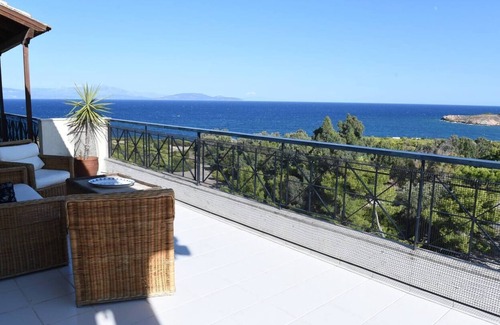 Rafina-Pikermi Apartment | Top floor 3bed/2bath with stunning 360 view