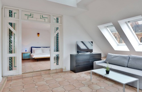 Vizivaros Apartment | Top floor apartment in Buda, Scenic views and cosy apartment
