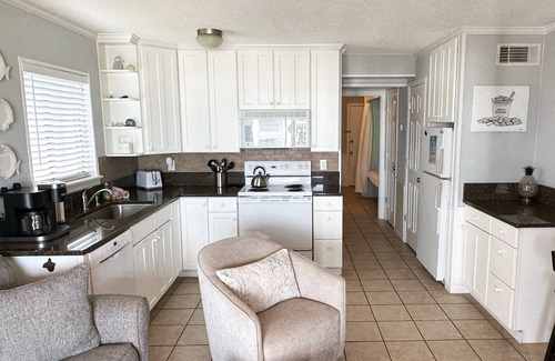 Tybee Island Condo | Top floor! Beautiful water views from your private balcony!