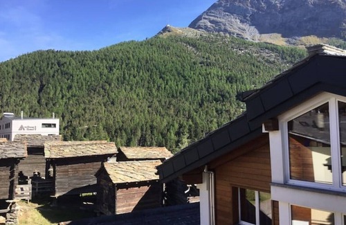 Saas-Fee Apartment | Top floor, central apartment with stunning views