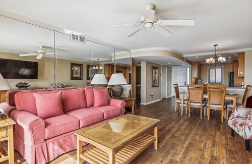 Folly Field Condo | Top Floor Condo. Beautiful Ocean Views. Great Mid-Island Location