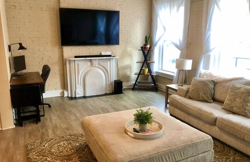 Central Business District Condo | Top floor condo! Just a short walk to OTR, Fountain Square, and the Stadiums!