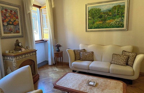 Prato Apartment | Top floor in historic building in downtown Prato, with garage within walking distance