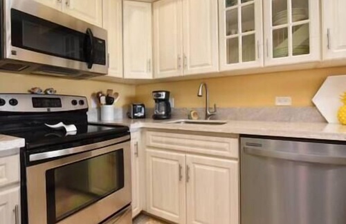 Honokowai Apartment | Top floor oceanfront 2 bedroom condo, with expansive views