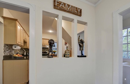 Princeton Condo | Top-Floor Princeton Condo w/private balcony
