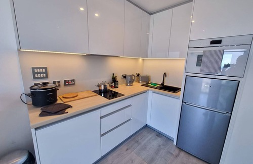 Gibraltar Apartment | Top Floor Studio-The Hub-Self Catering