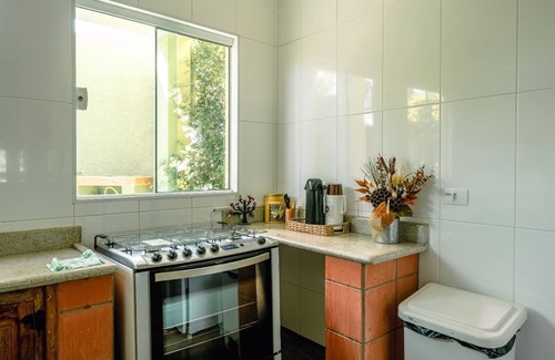Tuiuti House | TOP HOUSE with VIEW of the mountains; POOL, Wifi 128 Mbps, PET FRIENDLY