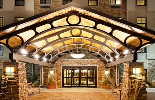 Lanham Apartment | Top Location | Free Breakfast + Fitness Center