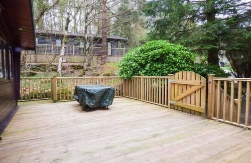 Windermere Cottage | TOP LODGE, 4 SKIPTORY HOWE, pet friendly in Troutbeck Bridge