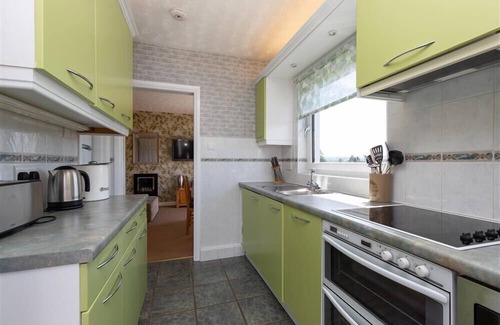 Ambleside Cottage | TOP NOTCH, family friendly, with a garden in Ambleside