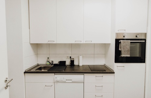 Altstadt Apartment | Top-Notch Studio Minutes Away From Deutsches Eck