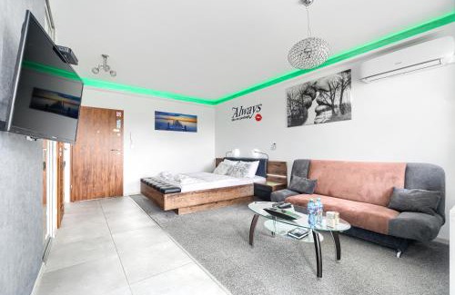 West Pomeranian Voivodeship Apartment | Top Oder Apartments- private parking