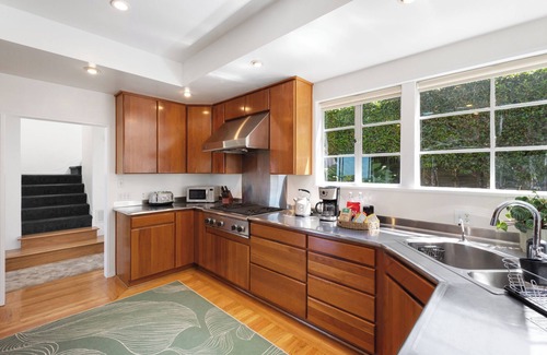 Forest Knolls House | Top of SF Home with Panoramic City Views
