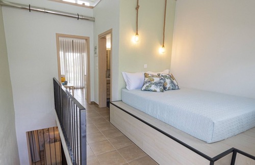 Gerakini House | Topos Maisonette Right by Travel Pro Services