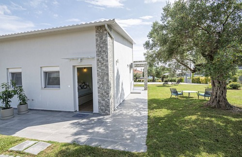 Gerakini House | Topos Maisonette Left by RentalsPro