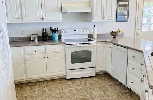 Central Lake House | Torch Lake Northern Escape