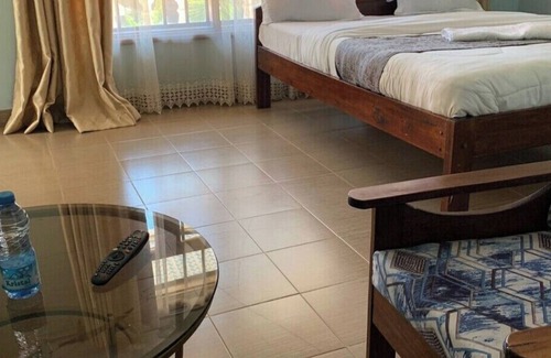 Kisumu Hotel | Torchys Lounge Hotel in Kisumu Unit 6
