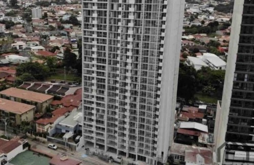 El Prado Apartment | Torre Ifreses/ Mora's 2