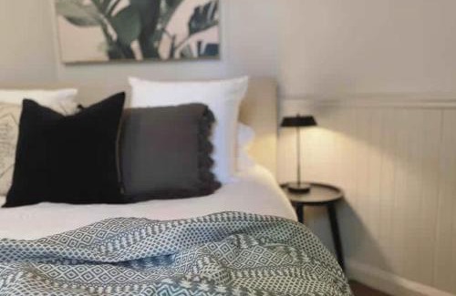 Merewether House | Tosca Elegant Merewether Beach House with Pool