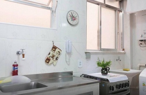 Copacabana Apartment | TOTAL COMFORT 2 BEDROOMS UP TO 7 BEDS IN COPACABANA