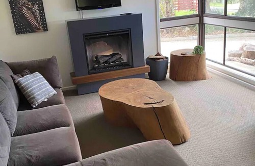 Halls Gap House | Total Getaway at Bradshaw House Lodge