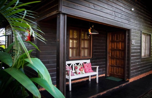 Zona Granja Cabin | Total Relaxation for 4 in Cabin with Gardens and Pool