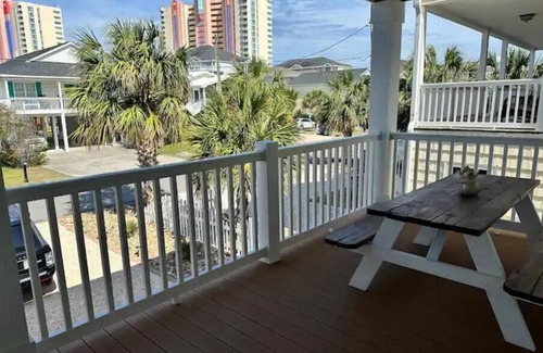 Ash Apartment | Totally Beaching - Unit #1
