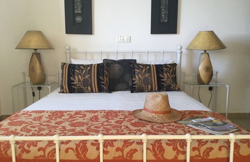 Steni Villa | Totally private, views, big pool, outdoor cocktail bar, outdoor TV, BBQ