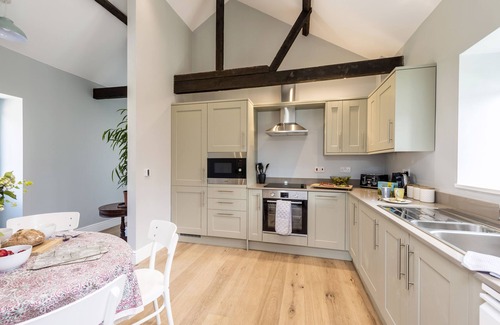 West Compton House | Tothery Cottage - A beautiful detached barn conversion